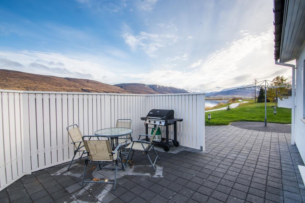 Old Town Modern Apartment アークレイリ 部屋 写真