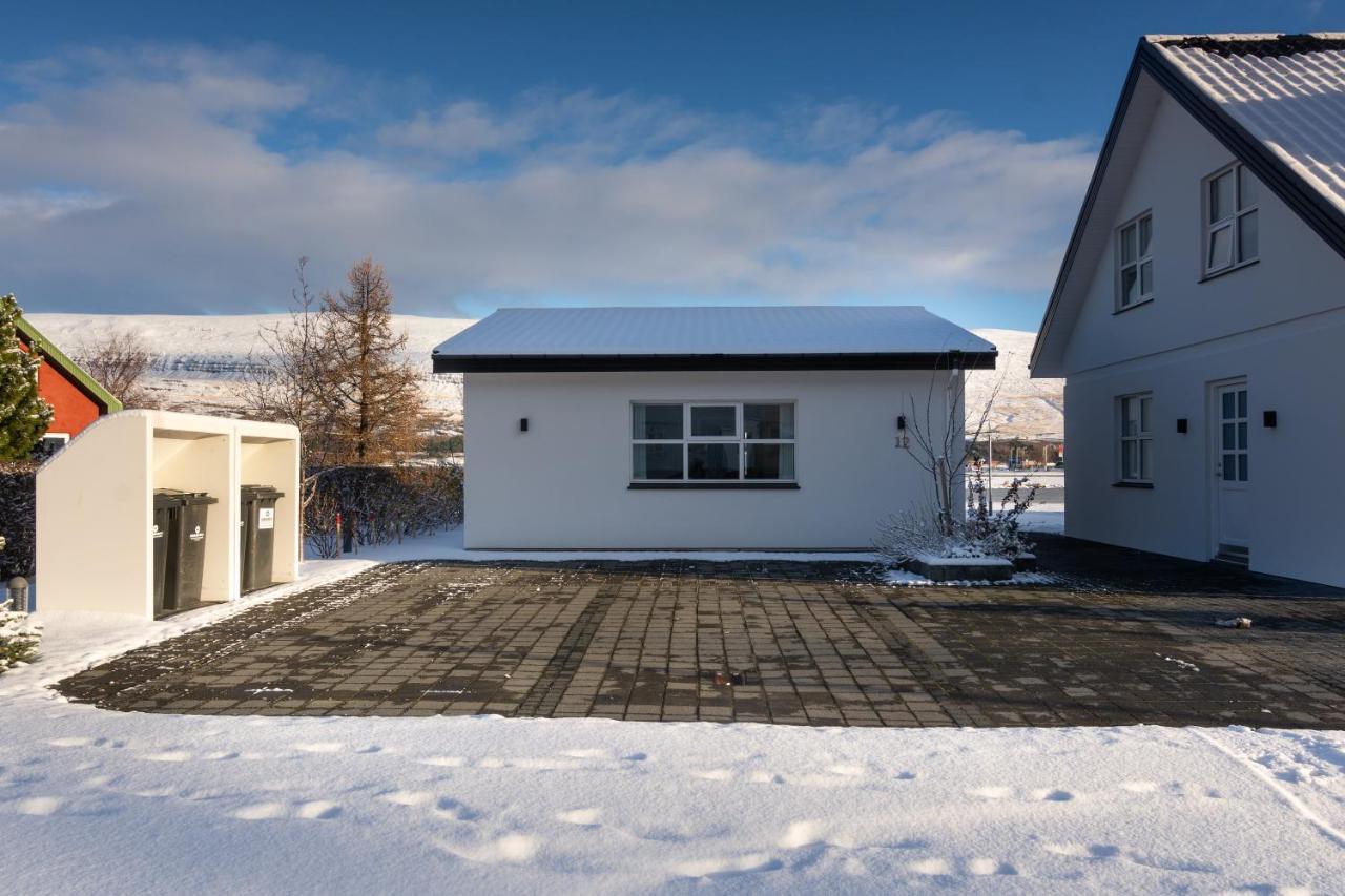 Old Town Modern Apartment アークレイリ エクステリア 写真