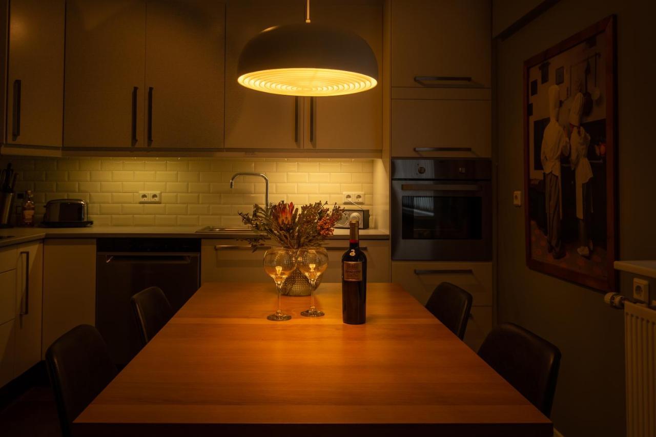 Old Town Modern Apartment アークレイリ エクステリア 写真
