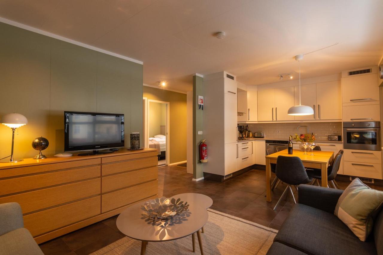 Old Town Modern Apartment アークレイリ エクステリア 写真